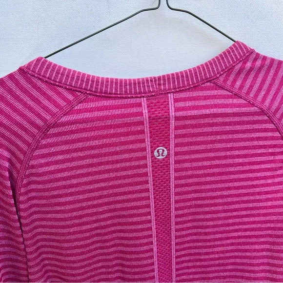 Lululemon swiftly tech long sleeve 4 - Picture 3 of 4